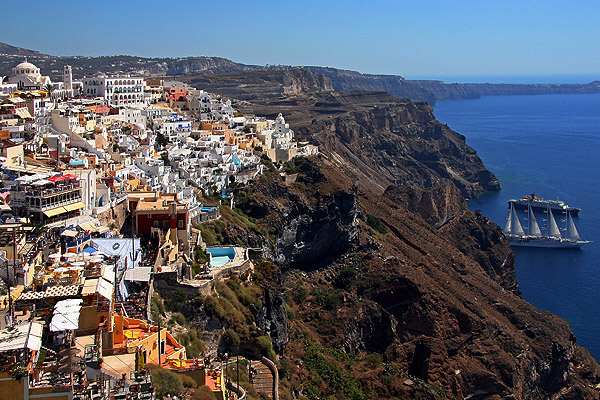 Grécko-Santorini-Fira.jpg