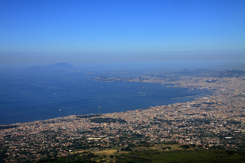 Taliansko - Neapolský záliv z Vezuvu