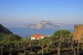Taliansko -Pohľad na Capri zo Sorrenta